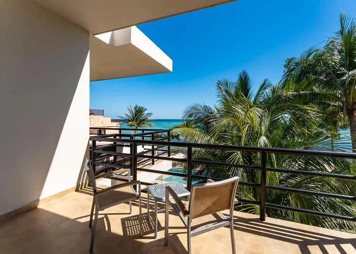 Eeb Ti Kaan - Luxury Oceanfront Residences