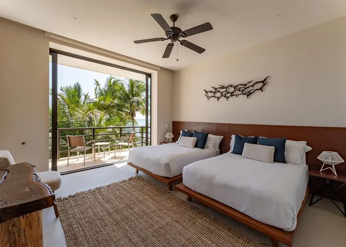Apartahotel Eeb Ti Kaan - Luxury Oceanfront Residences 4*